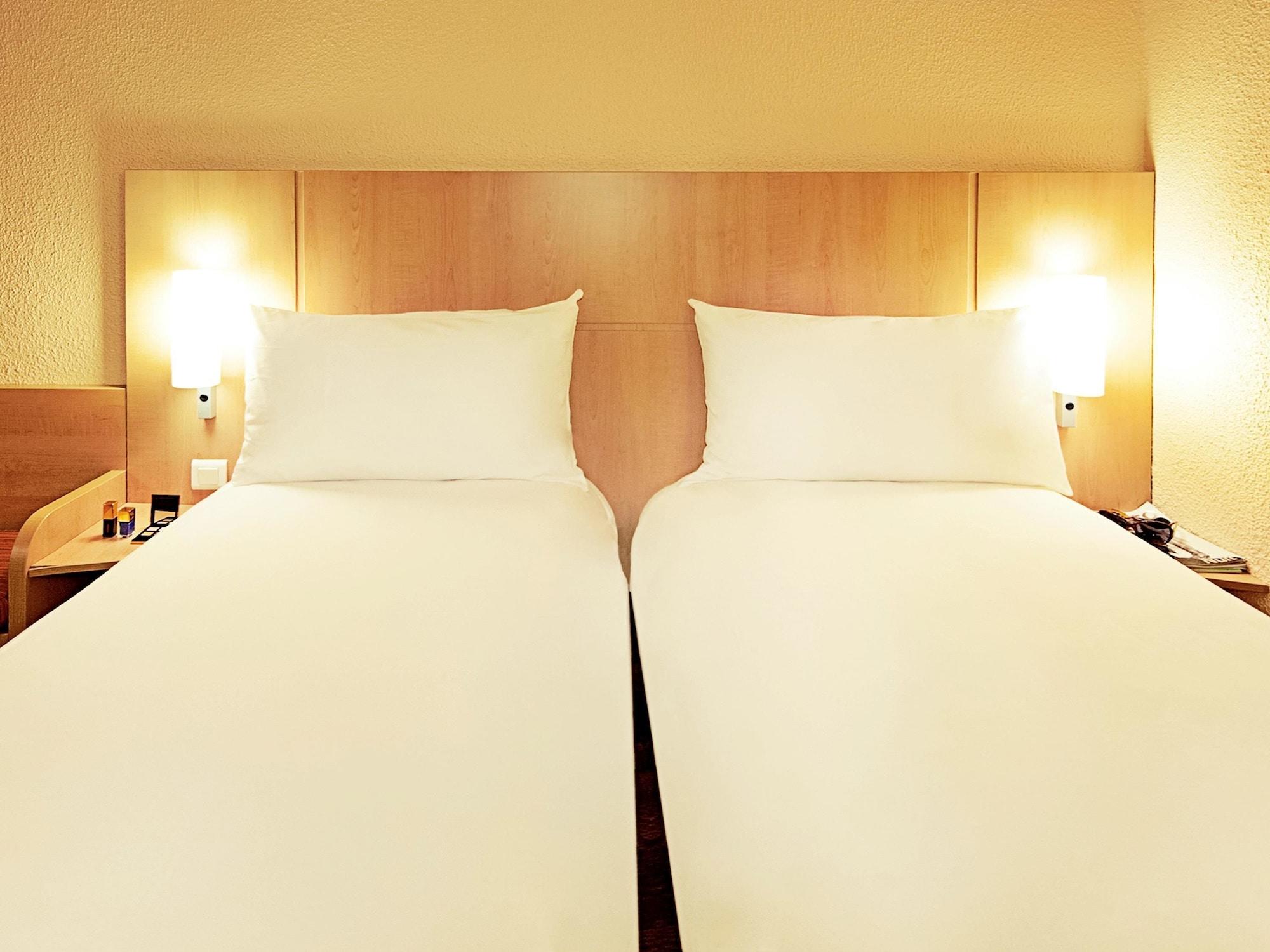 Ibis Santiago Providencia Hotel ภายนอก รูปภาพ