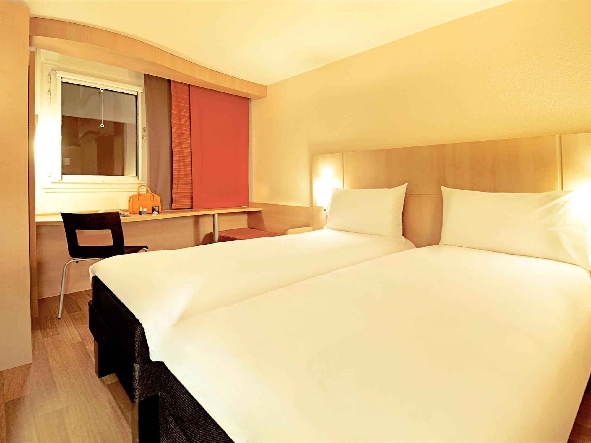 Ibis Santiago Providencia Hotel ภายนอก รูปภาพ