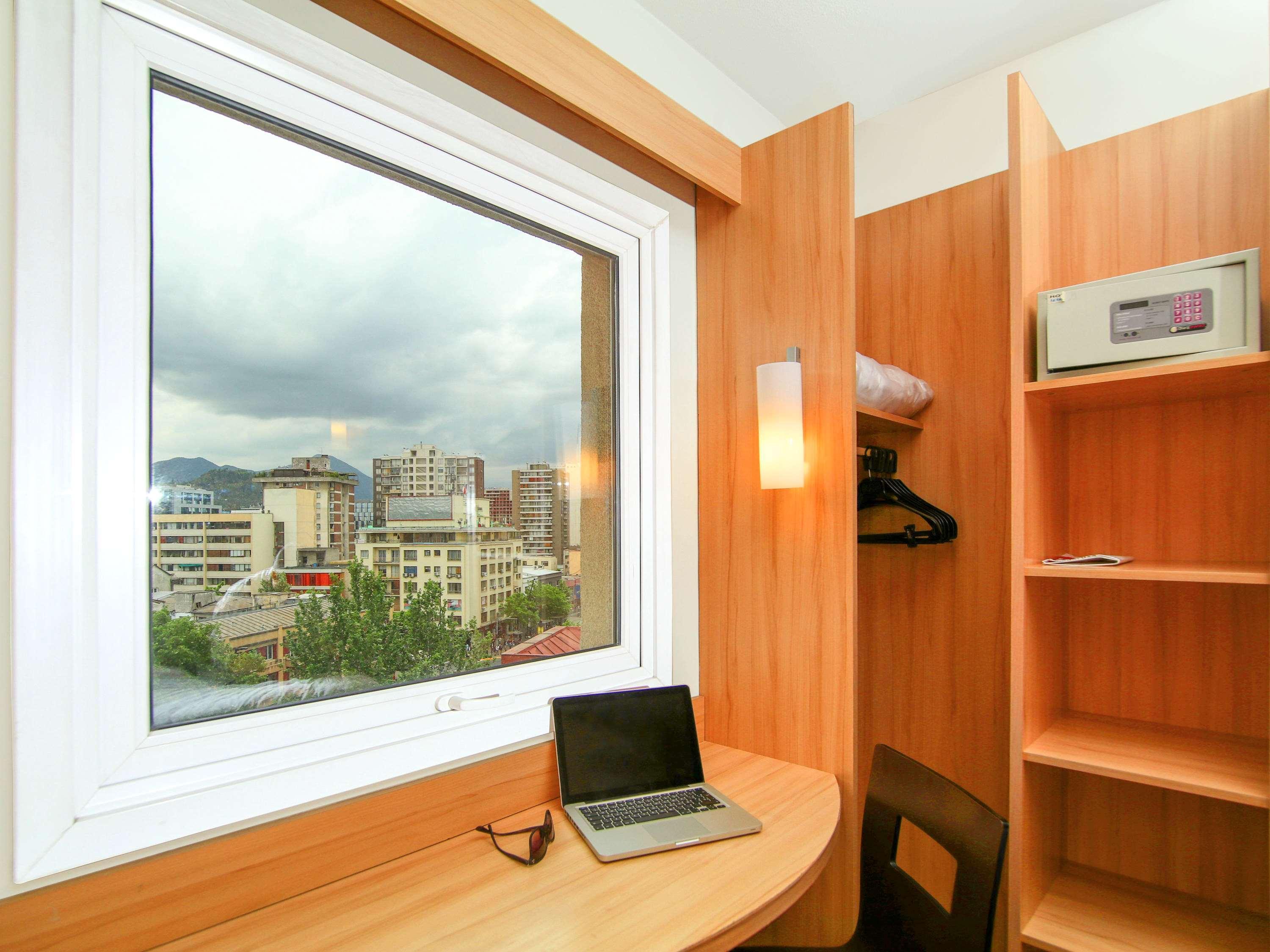 Ibis Santiago Providencia Hotel ภายนอก รูปภาพ