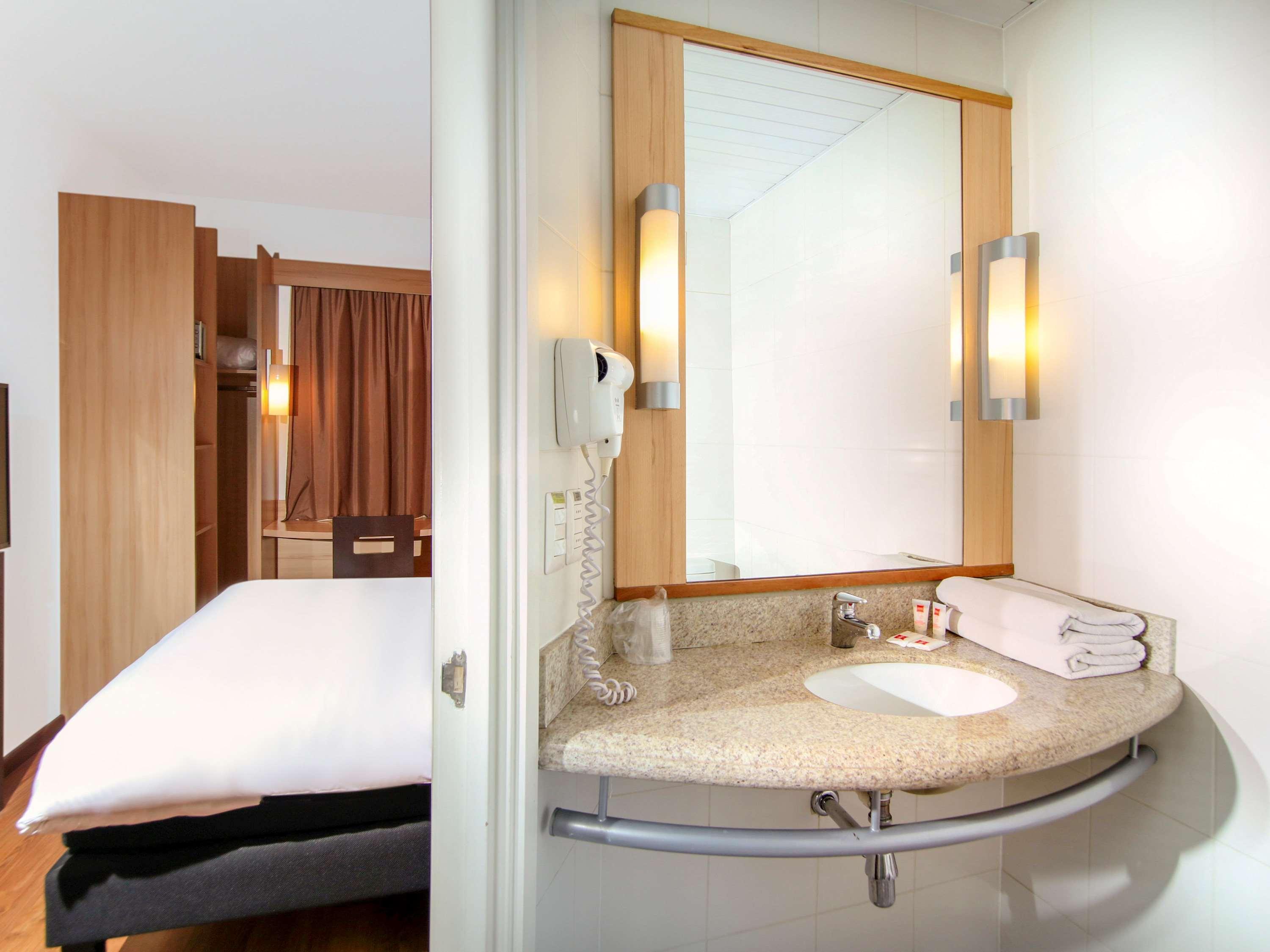 Ibis Santiago Providencia Hotel ภายนอก รูปภาพ