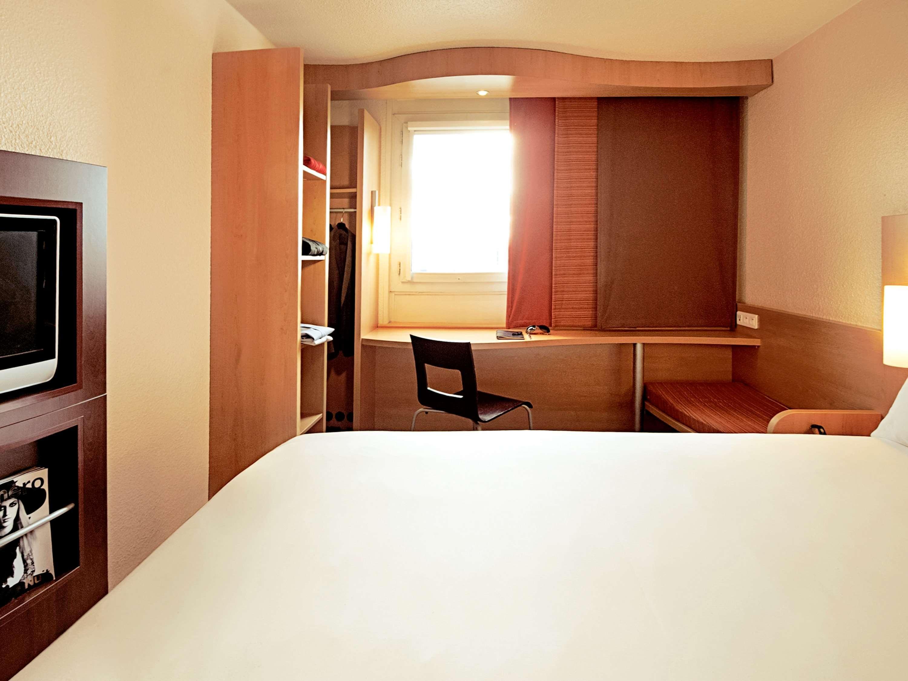 Ibis Santiago Providencia Hotel ภายนอก รูปภาพ